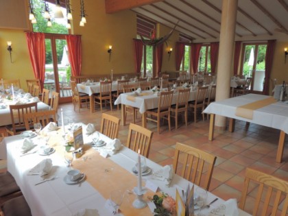 照片: https://www.facebook.com/pages/Cafe-Restaurant-Hartsee-St%C3%BCberl/101645596583349